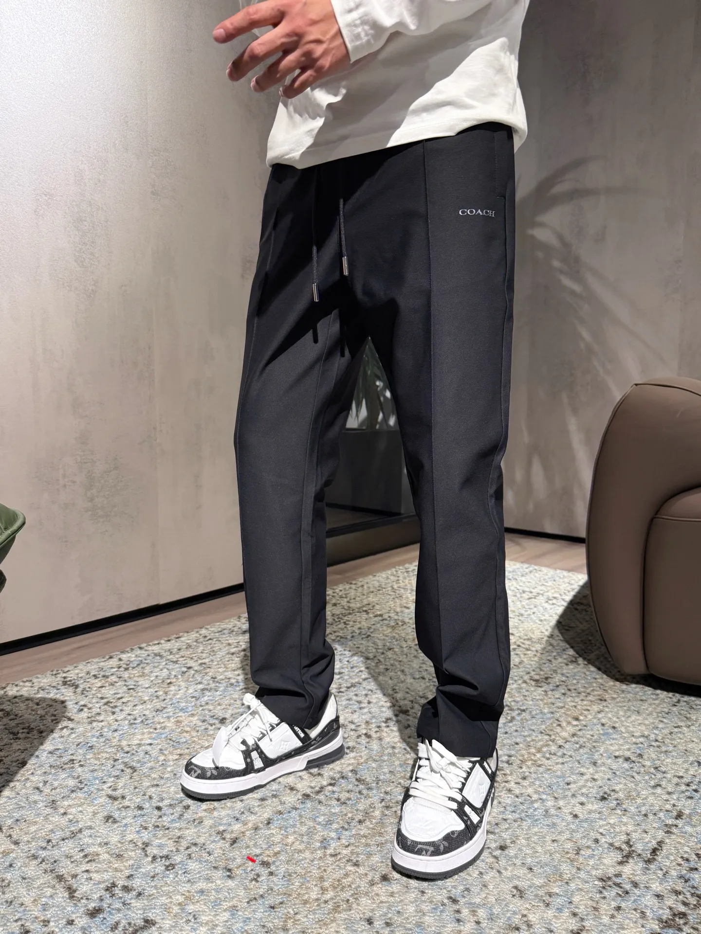 Coach, New Arrival casual pants, Original hard goods, simple and comfortable, unique design, creating a sense of simple lines, not picky, original custom fabric, excellent comfort, super style 👍🏻, 2⃣️ recommended colors, Sizes: M-3XL
